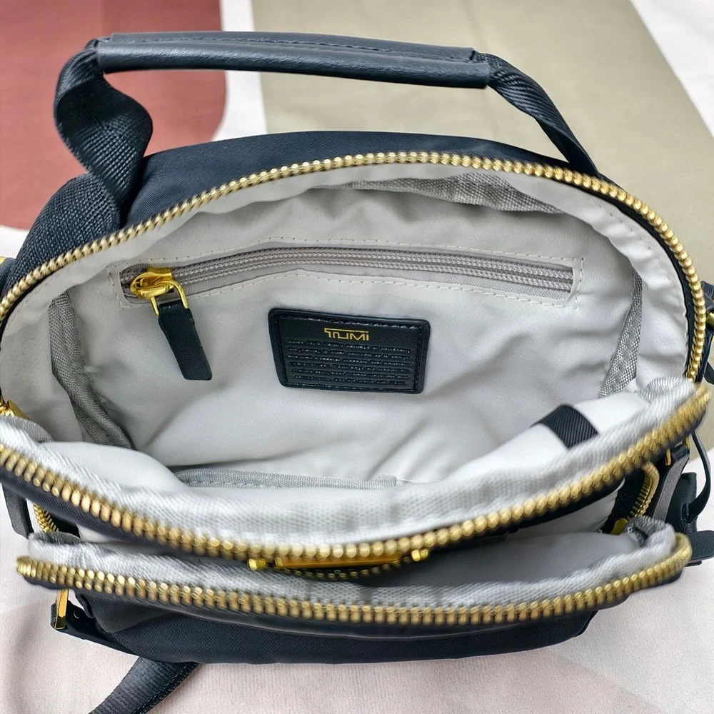 🥥TUMI Alpha Bravo Women’s Crossbody Bag - Picture 5 of 6
